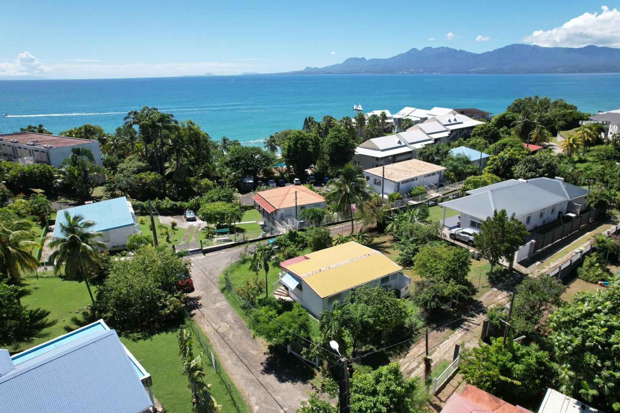 Bungalow Proche Plage Le Gosier  Exteriör bild